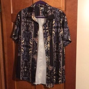 Men’s Stylish Black and Gold Patterned Shirt